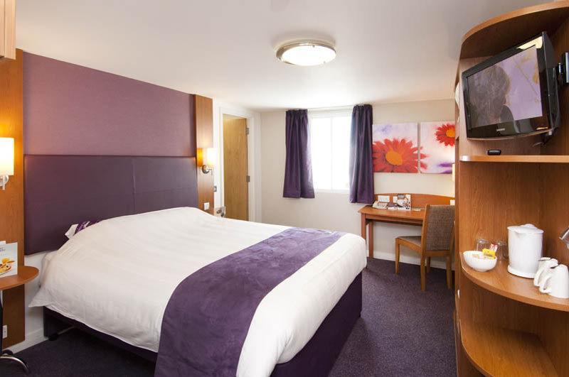 Premier Inn London Croydon West - Purley A23 Exterior foto